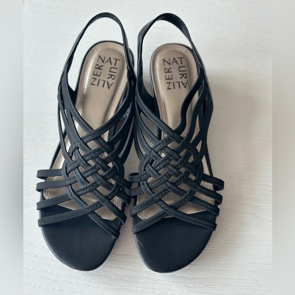 Naturalizer sandals with stretchy straps